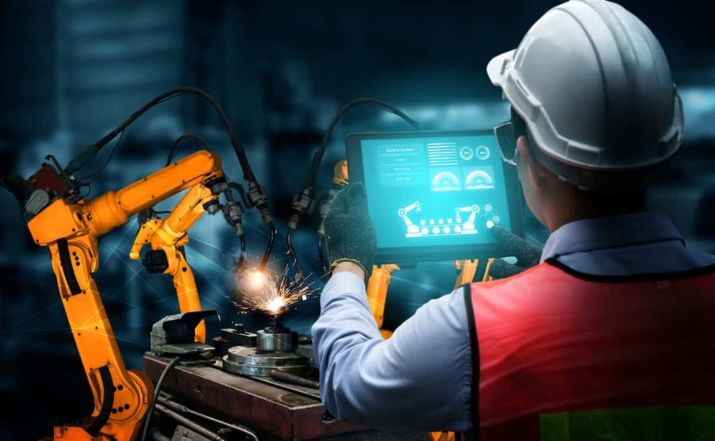 Hot Trends and Insights on Digital Transformation for 2024 – IIoT World